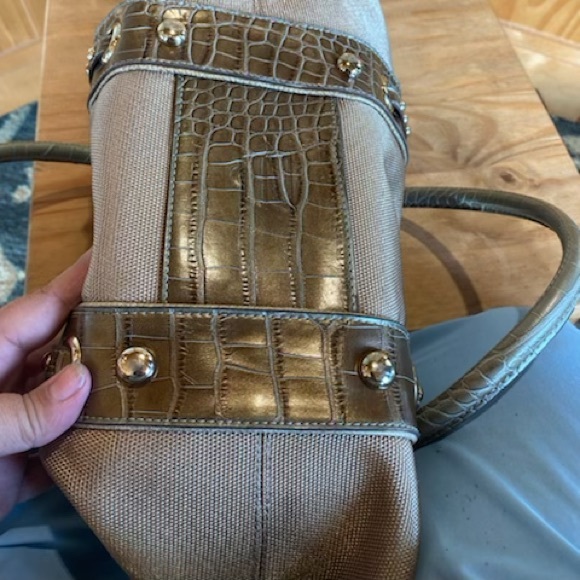 Kathy Van Zeeland Purse - Picture 7 of 9